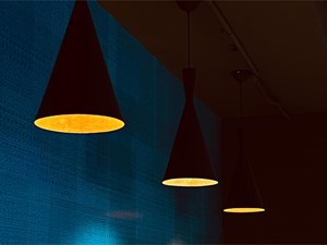 5 diferencias entre luces LED cálidas, neutras y frías: cuál elegir según la sala