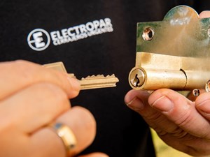¿Por qué gira difícil la llave? Causas y soluciones definitivas