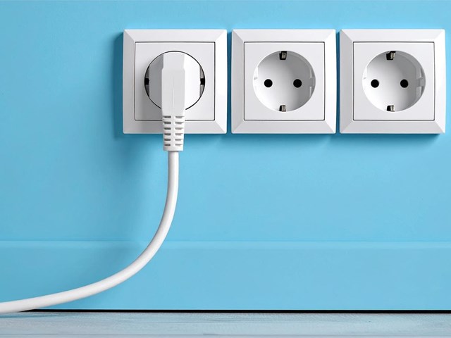 ¿Se pueden instalar enchufes nuevos en cualquier lugar de la vivienda?